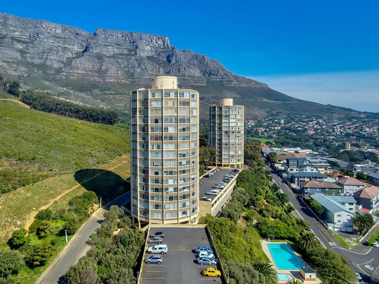 Apartment situated on the slope of Table Mountain! — забронировать отель в Кейптауне