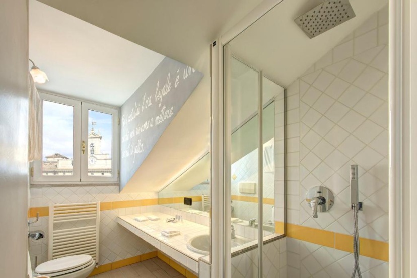 Vicario Suites — отель с удобствами в Риме