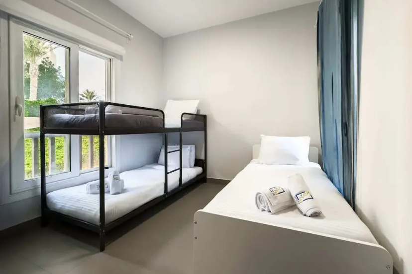 Цены на Xuru Stays I The 2bdr Warmhearted Waterside Apt в эле