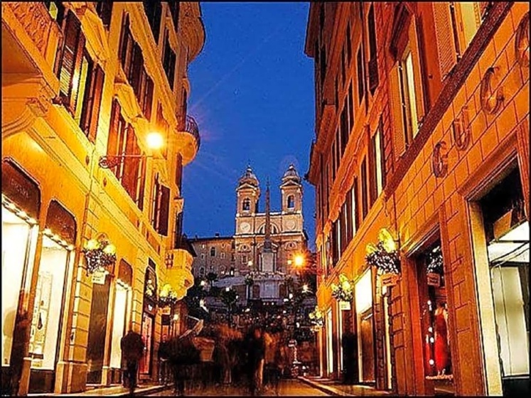 Piazza di Spagna Luxury Apartment — отель с удобным расположением в Риме