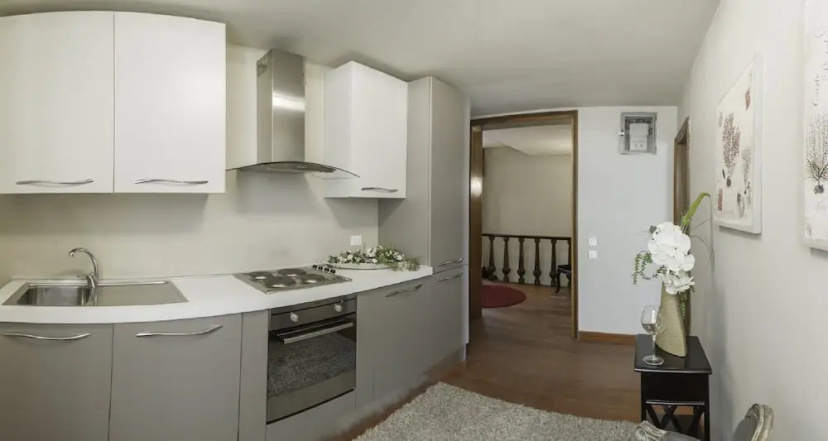 San Marco Deluxe Canal View Balcony by Wonderful Italy — отель с удобствами в Венеции
