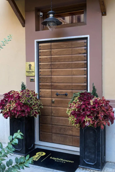 Lighthouse Suites Trastevere — отель с удобным расположением в Риме