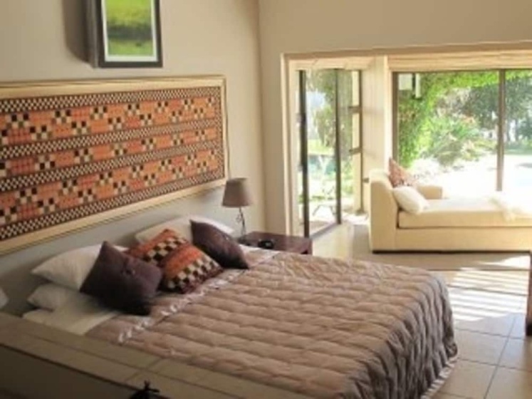 Stunning Cape Peninsula Holiday Villa With Pool — отель с удобным расположением в Кейптауне
