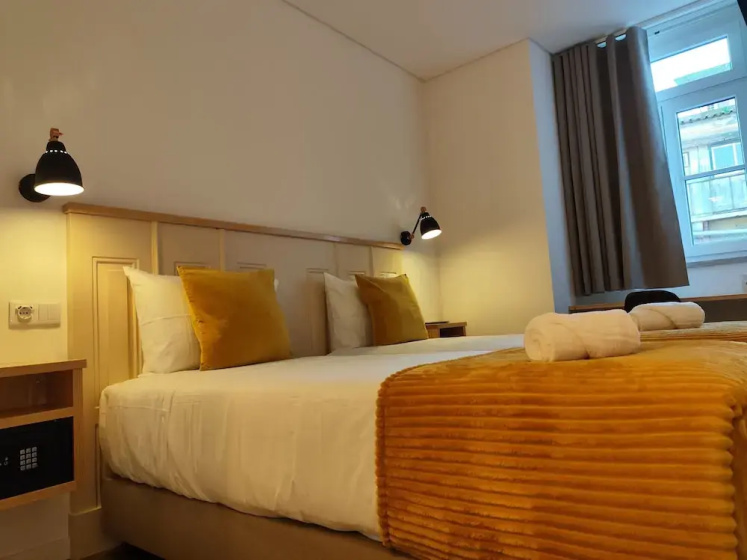 Bacalhoeiros 125 Hotel — комфортный отель в Лиссабоне
