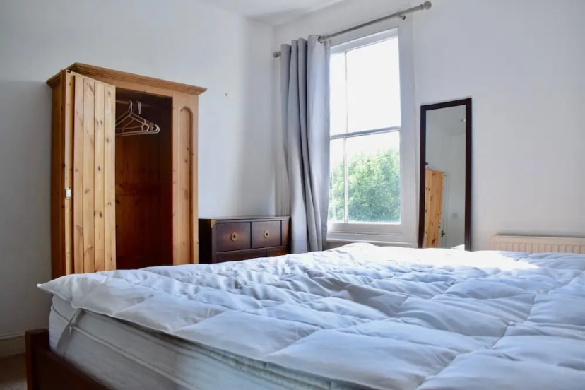 1 Bedroom Home in Finsbury Park — комфортный отель в Лондоне
