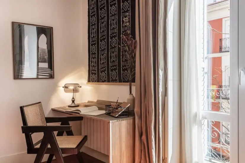 Derj - 2 Bedrooms in Almagro — комфортный отель в Мадриде