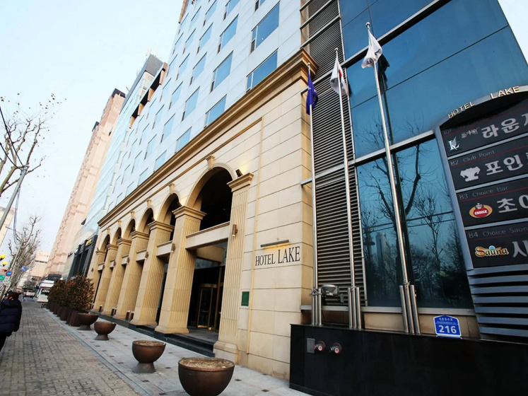 Hotel Lake — отель с удобствами в Сеул