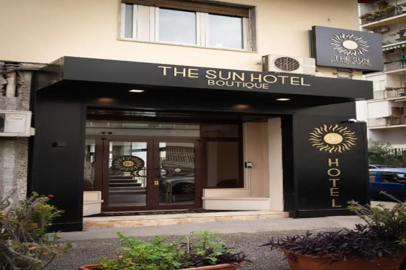The Sun Hotel Boutique Naples — комфортный отель в Неаполе