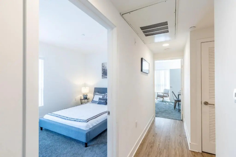 Цены на Heaven On Hollywood Boulevard Furnished Apartments в Лос-Анджелесе