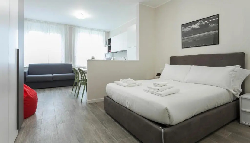 Italianway Apartments - Cadorna 10 — отель в Милане, Италия