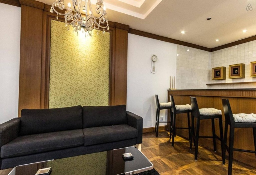 Fabulous First Floor Apartment Dasiri Downtown Residence — отель с удобствами в Бангкоке