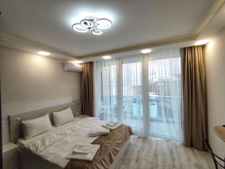 Leo Group BEST LUXURY STUDIO 13-271 Sunrise Batumi — комфортный отель в Батуми