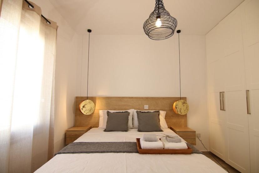 Phaedrus Living: Seaside Luxury Flat Limnaria 152 — комфортный отель в Пафос