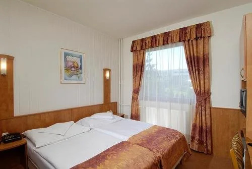 Villa Korall — забронировать отель в Будапеште