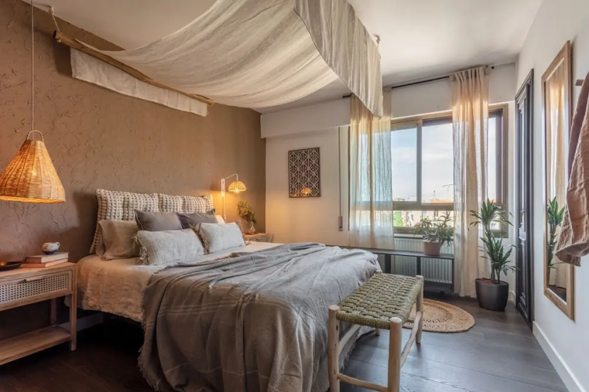 Wukro - 2 Bedrooms and Terrace in Chamber — отель с удобным расположением в Мадриде