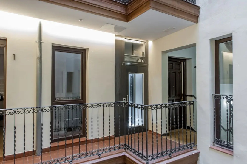 Alterhome Apartamentos Collection La Latina — комфортный отель в Мадриде