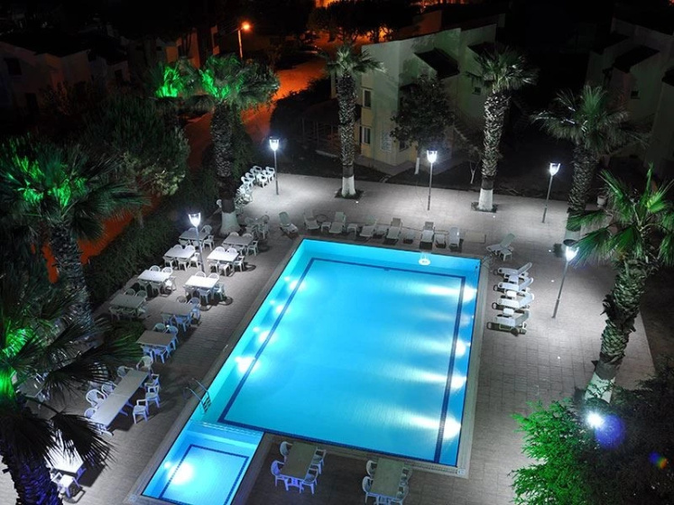 Papatya Hotel — отель с удобствами в Kusadasi