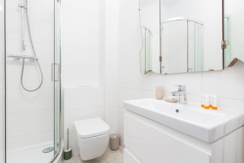 Apartment Warsaw Wiktorska by Renters — отель с удобствами в Варшаве