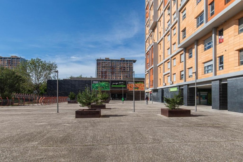 LovelyStay - Trendy 1BDR apartment w/ river view — отзывы гостей и цены