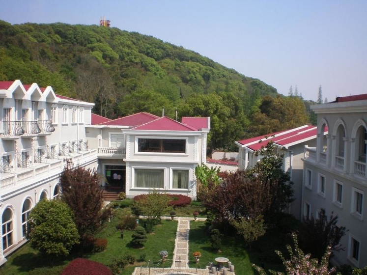 Lan Sun Mountain Villa — отель с удобным расположением в Шанхае