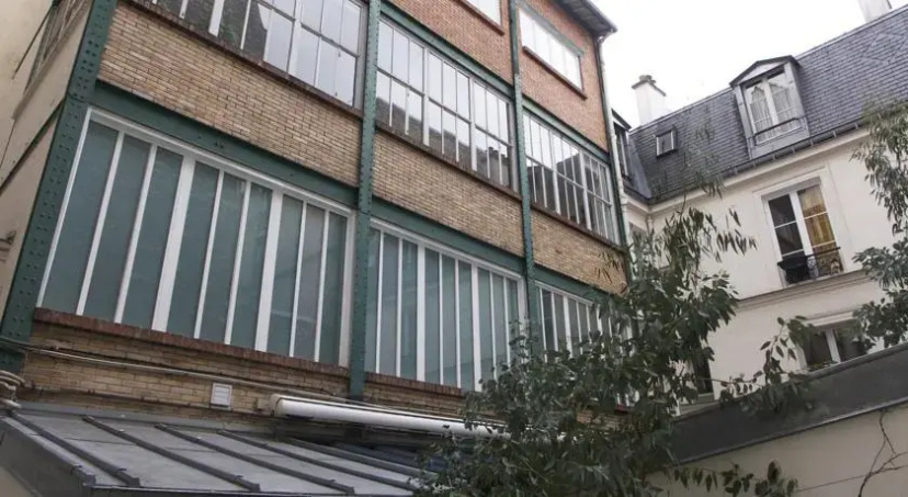 Loft Rue du Chateau Landon — отель с удобным расположением в Париже