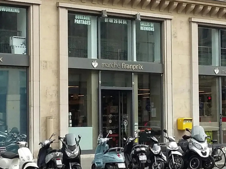 Louvre - Palais Royal Area Apartment — отель с удобным расположением в Париже