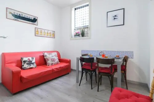 Sansevero Halldis Apartment — комфортный отель в Неаполе