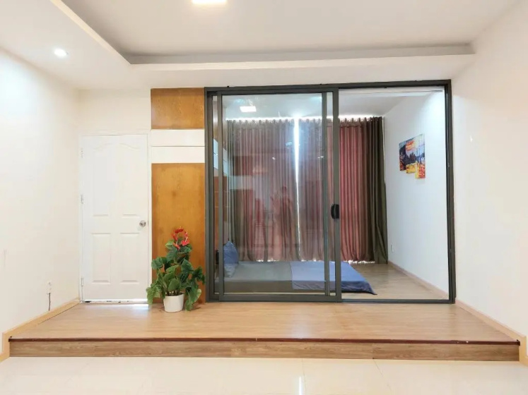 Pooh House 7 - 3 bedrooms with city view — забронировать отель в Хошимине