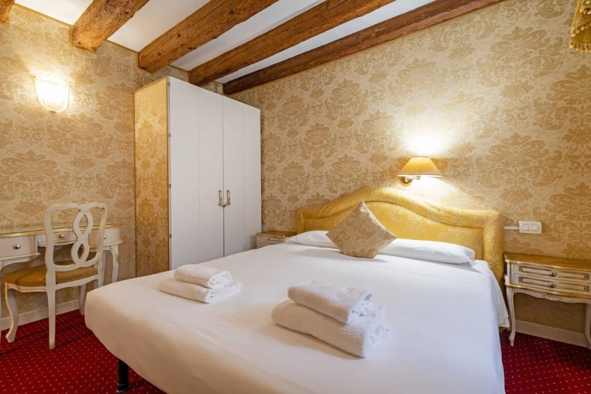 Ca di Malta Room 6 by Wonderful Italy — забронировать отель в Венеции