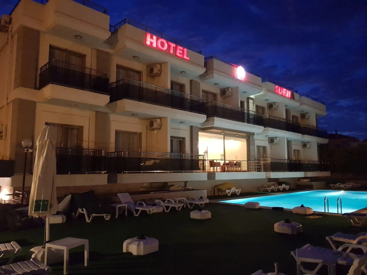 Suena Hotel — отель с удобствами в Чешме