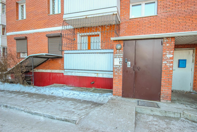 2U (Ту Ю) на улице Сахьяновой 23 — отель в Улан-Удэ, Россия