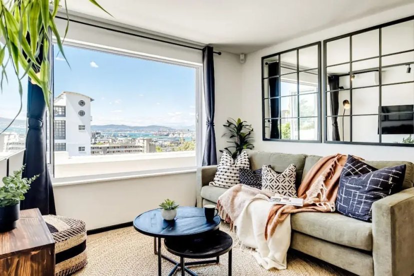 Цены на Cape Town City Holiday Apartment w Views for Days в Кейптауне