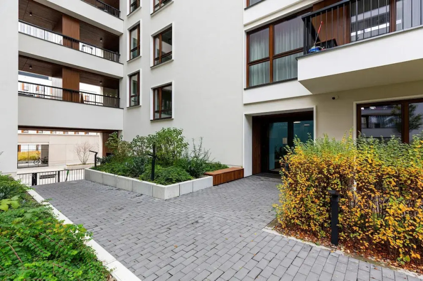 Krochmalna Apartment Warsaw by Renters — комфортный отель в Варшаве