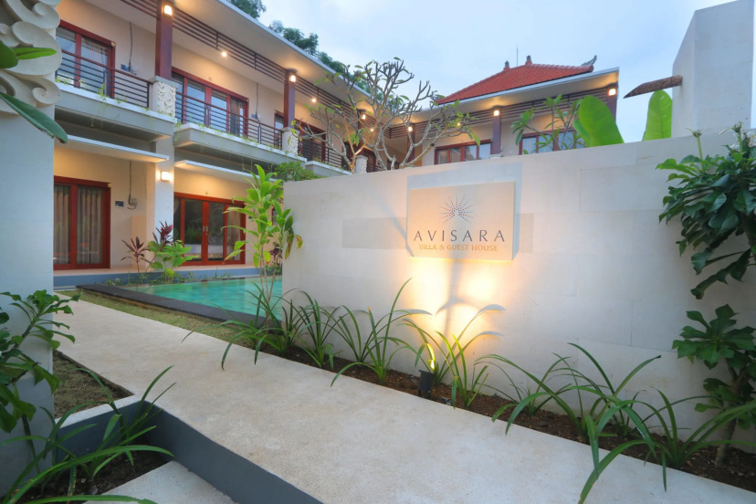 Avisara Villa & Guest House — отель с удобным расположением в Нуса