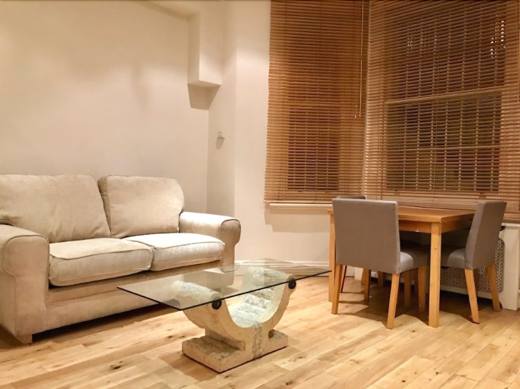 Cosy Apartment South Kensington — отель с удобствами в Лондоне
