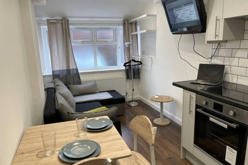 Small Cosy Studio In Plaistow. East London — забронировать отель в Лондоне