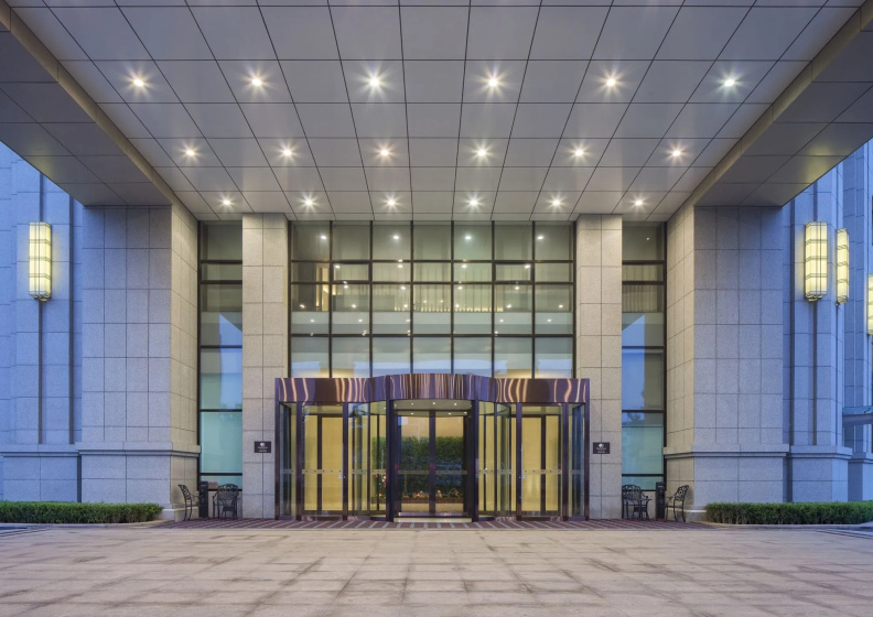 DoubleTree by Hilton Hotel Qingdao - Jimo — комфортный отель в Циндао