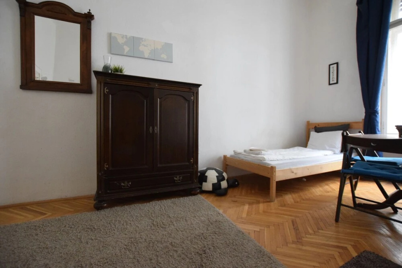 Цены на Budget Apartment by Hi5 - Varoshaz 12. в Будапеште