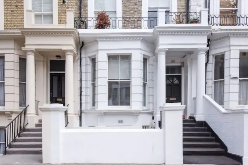 2 Bedroom Apartment With Garden in Ladbroke Grove — отзывы гостей и цены