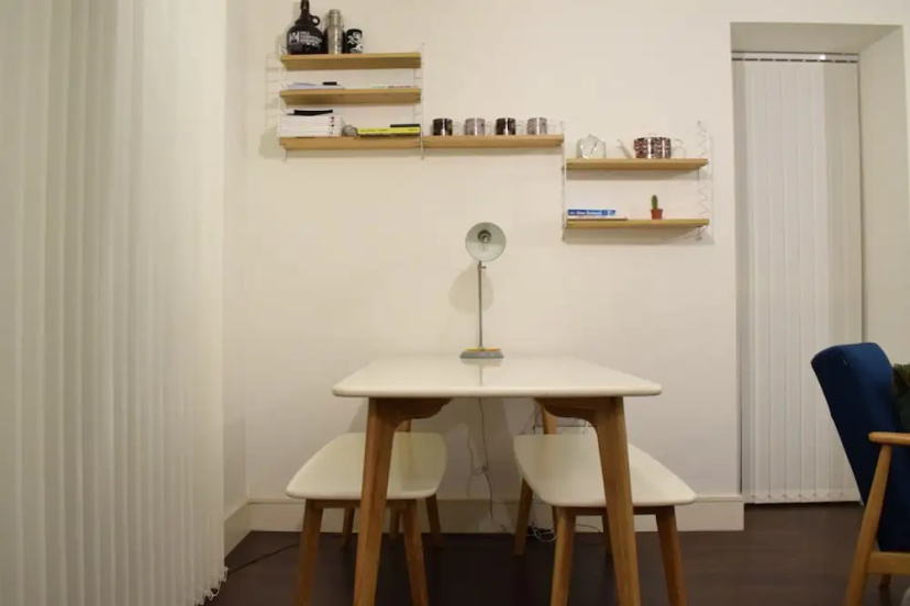 Modern 1 Bedroom Flat in Dalston — отель с удобным расположением в Лондоне