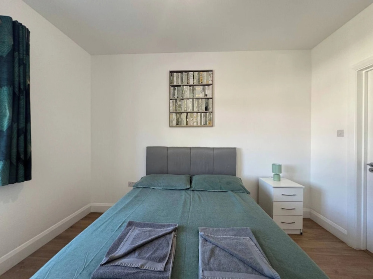 Charming Wallington Apartment With Hot Tub — забронировать отель в Лондоне