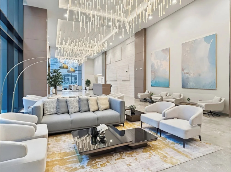 Elegant 3BR Canal & Burj Khalifa Views — отель в Дубае, Объединенные Арабские Эмираты