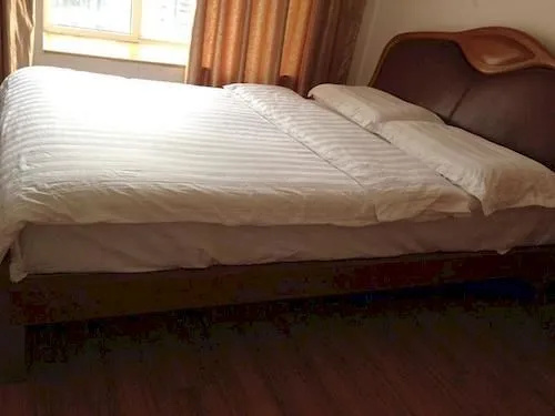 Chengdu Linjia Apartment — отель с удобствами в Чэнду