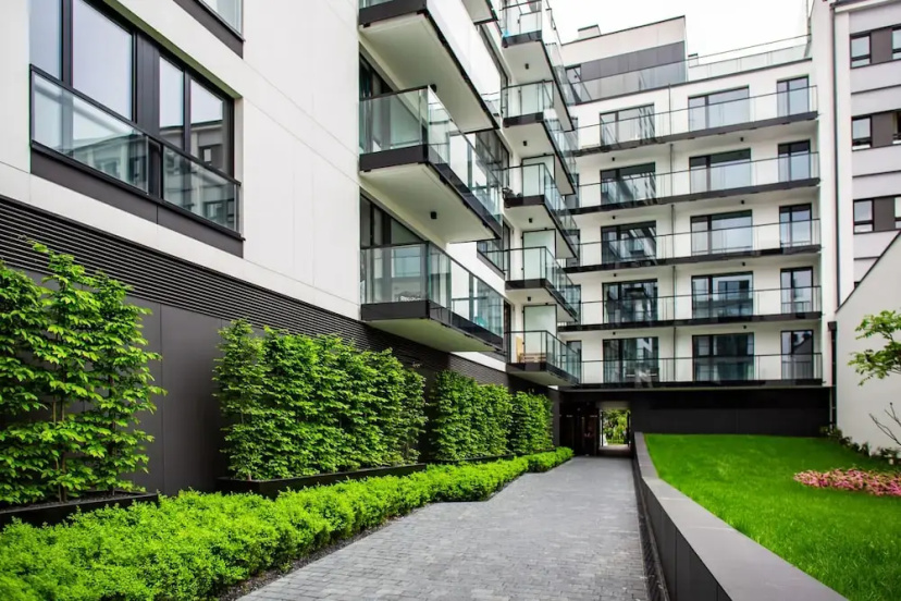 Apartment Dzielna Warsaw by Renters — забронировать отель в Варшаве