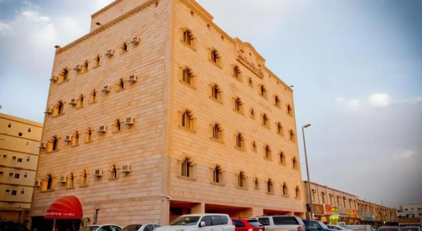 Rittaj Al Raqyah Furnished Units — отель с удобствами в Джидде