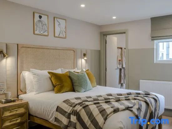Shepherds Bush 2 Bed Apartment TF — отель с удобным расположением в Лондоне