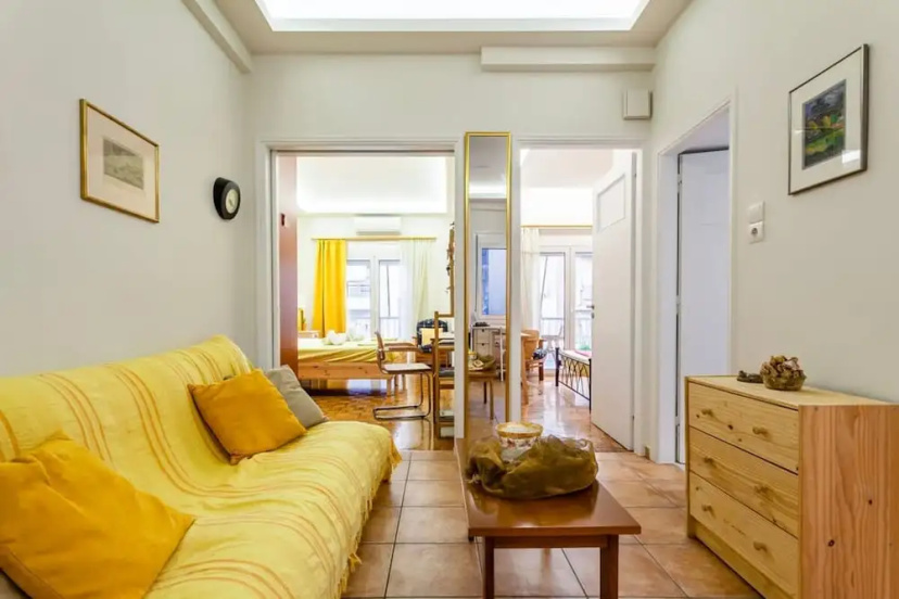 Zografou s Hidden Gem - Athens Charming Home — отель в Афины, Греция