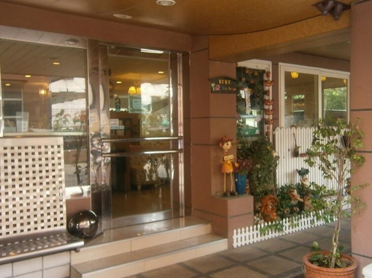 BKK Unique Serviced Apartment — забронировать отель в Бангкоке