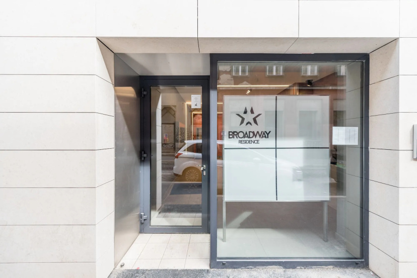Oasis Apartments at Broadway Residence — забронировать отель в Будапеште