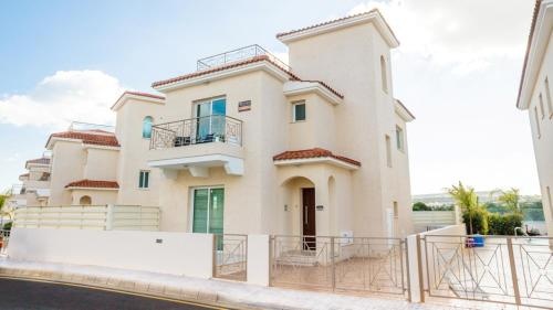 Oceanview Villa 012 — забронировать отель в Протарас